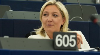 En délicatesse avec les banques, Marine Le Pen lance "un emprunt patriotique"