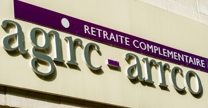 Retraites complémentaires: syndicats et patronat précisent la fusion Agirc-Arrco
