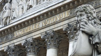 France: La surtaxe sur les grandes entreprises votée en nouvelle lecture à l'Assemblée
