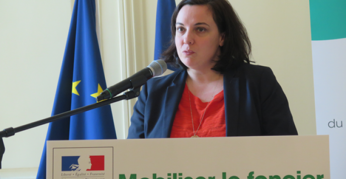 Logement : Emmanuelle Cosse souhaite inscrire sa politique "dans la réalité sociale des territoires"