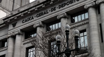 Banque Caixa : la grève pour l'emploi et les salaires se poursuit en France