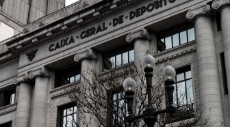 Banque Caixa : la grève pour l'emploi et les salaires se poursuit en France