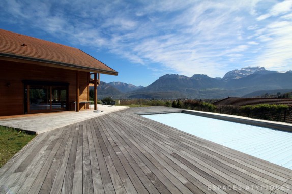 EN IMAGES. A vendre : maison d'architecte avec vue panoramique près d'Annecy