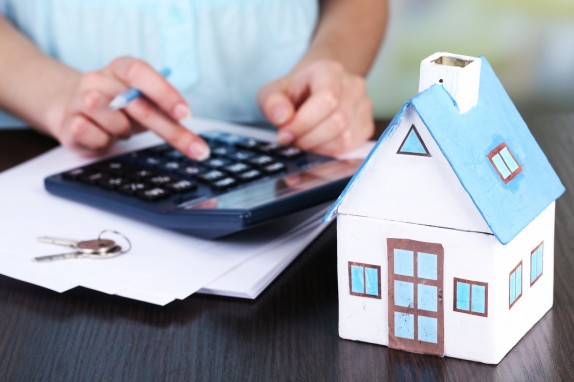 Taux de crédits immobiliers : les acheteurs ne se pressent plus