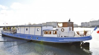 EN IMAGES. A vendre : Une péniche revisitée en loft à Bayonne