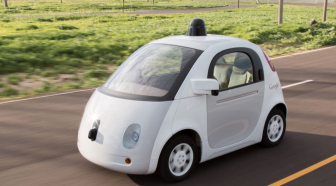 Les assurances se lancent sur le marché de la voiture autonome