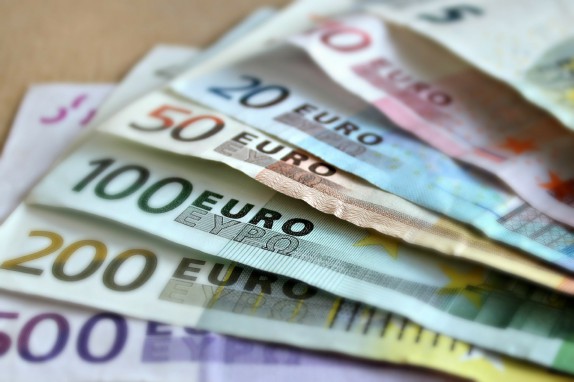 Il découvre 2000 milliards d'euros versés par inadvertance sur son compte en banque