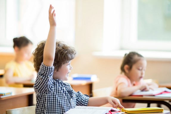 Assurance scolaire : est-il indispensable d'en prendre une pour ses enfants ?