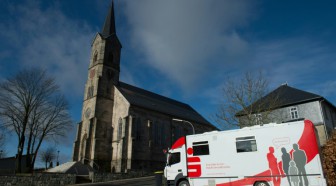 Dans la campagne allemande, la banque tient dans un camion