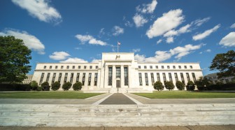 La Fed dresse un bilan optimiste de l'économie américaine (rapport)