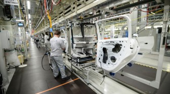 Le marché automobile français progresse de 2,2% en mars sur un an
