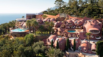 EN IMAGES. Le Palais Bulles de Pierre Cardin serait la propriété la plus chère d'Europe