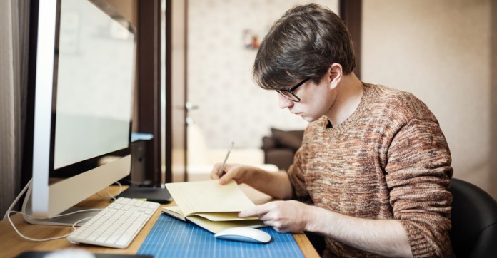 Encadrement des loyers : de particuliers à particuliers, la moitié des annonces sont hors-la-loi