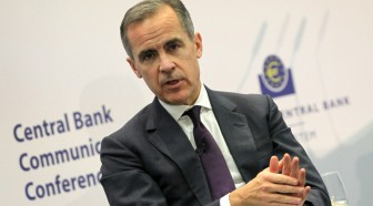 La BoE maintient son taux et abaisse sa prévision de croissance