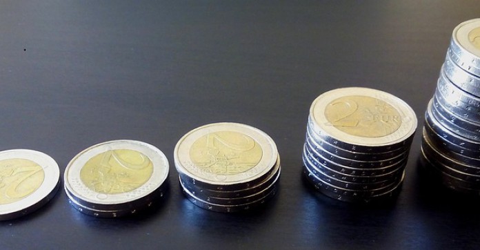 Frais bancaires : que vaut l'offre des banques à 2 euros ?