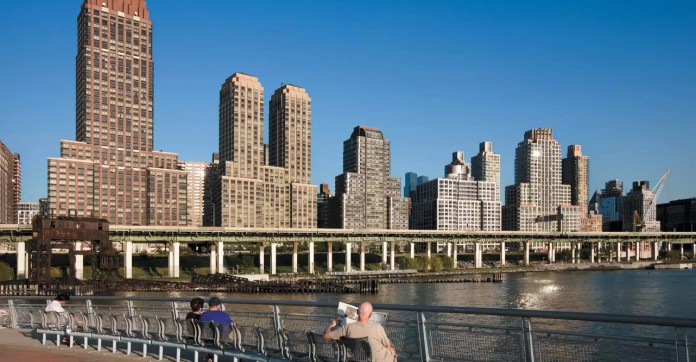 A New York, certains immeubles ne s'appellent plus Trump