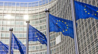 La Commission européenne s'adapte aux mesures américaines sur le contrôle des banques
