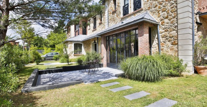 EN IMAGES : A vendre : vaste demeure contemporaine en pierre