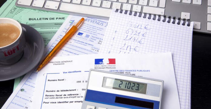 Frais bancaires : combien devrez-vous payer à votre banque en 2017 ?