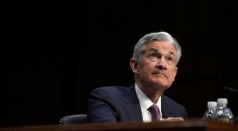 Trump critique ouvertement la politique monétaire de la Fed