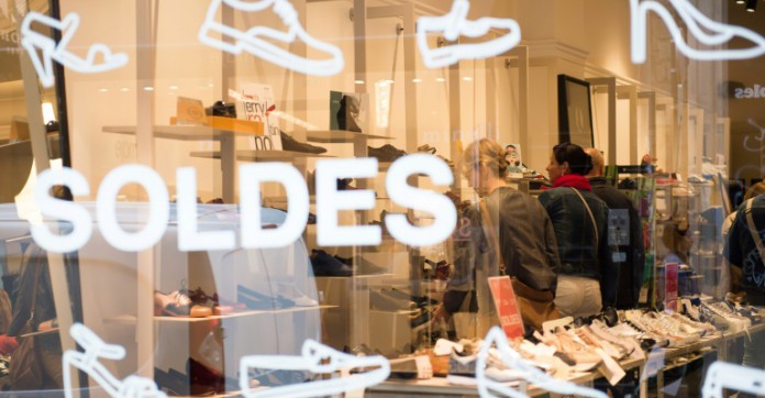 Entre foot et chaleur, les soldes d'été font peu recette