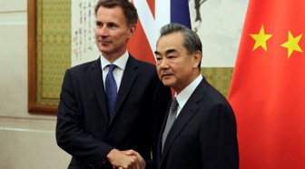 Brexit: le chef de la diplomatie britannique à Pékin, Paris et Vienne