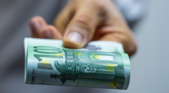 Le nombre de faux billets en euros est en baisse en 2016