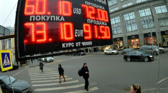 Sanctions américaines: la Bourse de Moscou et le rouble chutent