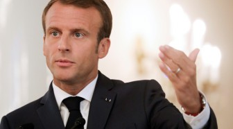 Prélèvement à la source: Macron attend "des réponses précises"