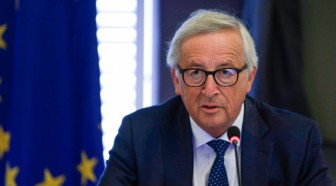 Automobile: l'UE ripostera à d'éventuelles taxes américaines, prévient Juncker