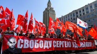 Des milliers de russes défilent contre la réforme des retraites