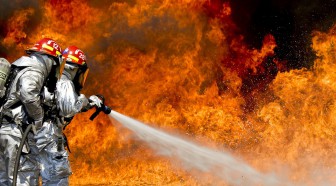 Incendie : les pompiers sommés de payer 424.000 euros de réparations par Axa