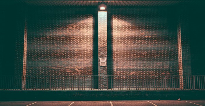 Est-il nécessaire d'assurer son garage ou sa place de parking ?