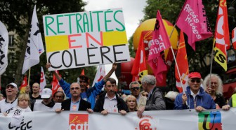 Les retraités manifestent, l'exécutif sous pression de sa majorité