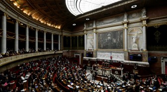 Budget: l'Assemblée vote une nouvelle baisse des ressources fiscales affectées aux CCI