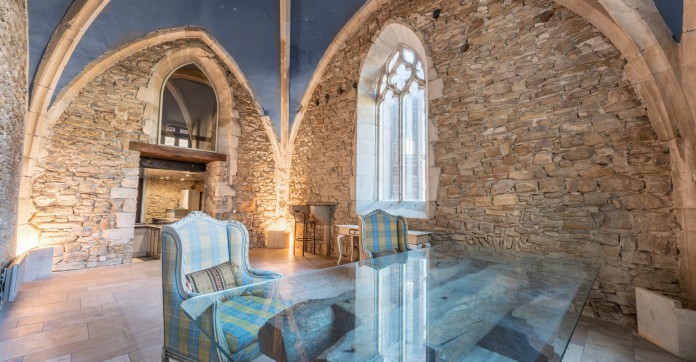 EN IMAGES. A vendre : une église désacralisée