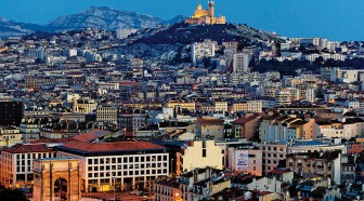 Habitat indigne à Marseille: le sénateur Bruno Gilles demande un "plan Marshall"