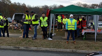 "Gilets jaunes": un impact "sévère et continu" sur l'économie, selon Le Maire