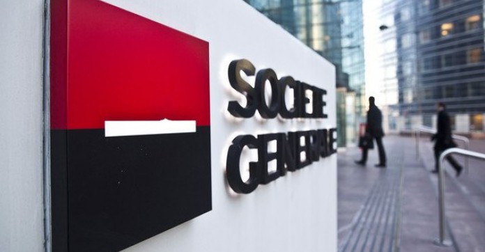Banque : la Société Générale lance sa carte bancaire gratuite pour les 12-18 ans