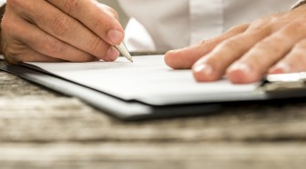 Assurance emprunteur : un arrêté sur la fiche d'information standardisée reporté de six mois