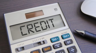 Rachat de crédit : le surendettement en baisse mais davantage d'inquiétudes