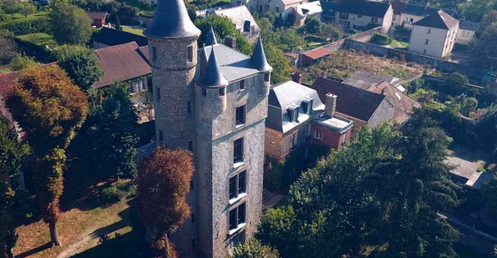 EN IMAGES. À vendre : un donjon où a vécu une reine d'Angleterre