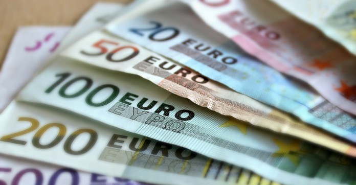 Paiement dématérialisé: 34% des Européens sont prêts à se passer de cash