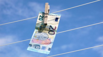La proposition du FN sur la double circulation de monnaies serait un "danger", selon la Banque de France