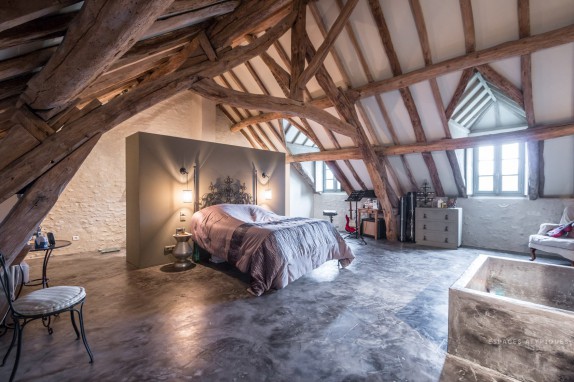 EN IMAGES. A vendre : ancienne grange rénovée