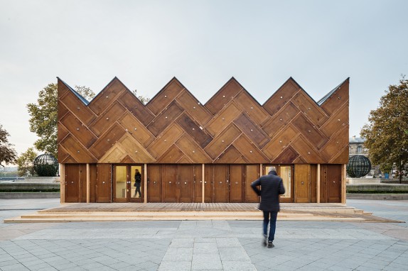 Paris : le Pavillon circulaire de l'Hôtel de Ville mis aux enchères