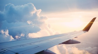 Crédit voyage : le prix des billets d'avion en forte baisse