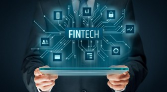 Le gouverneur de la Banque de France encourage la coopération entre banques et Fintech