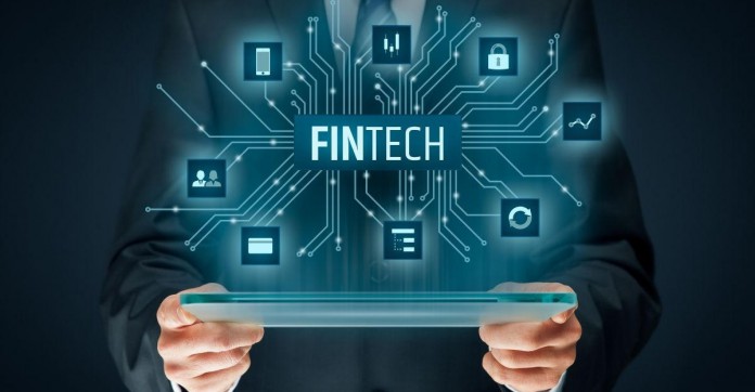 Le gouverneur de la Banque de France encourage la coopération entre banques et Fintech