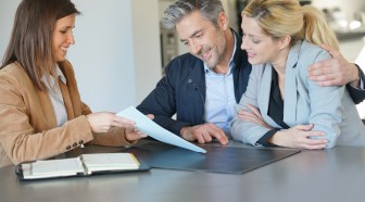 Crédit immobilier : comment les banquiers font passer les dossiers les plus fragiles ?